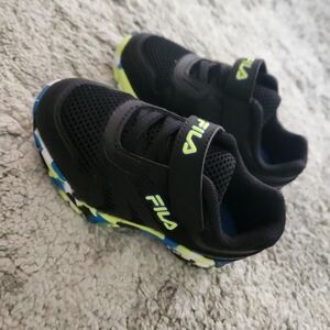 NWT FILA Galaxia 4 shoes
